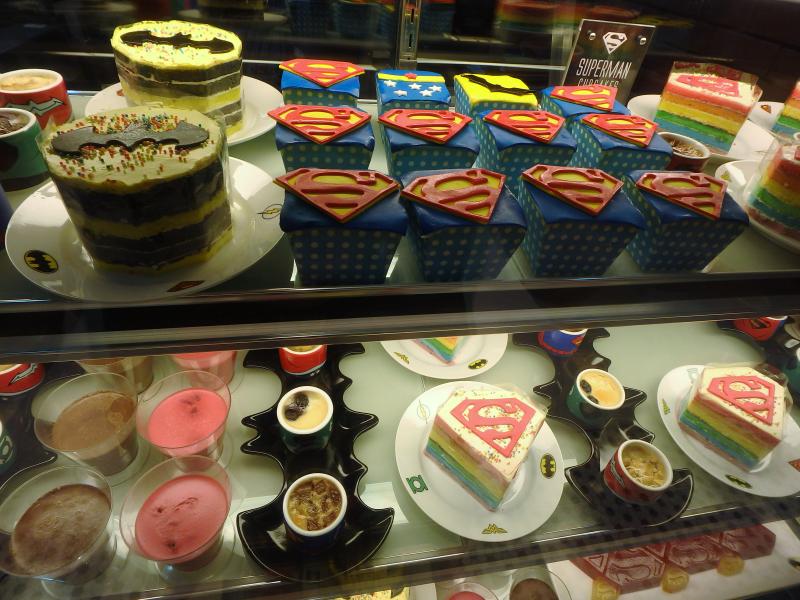 DC_Superheroes_Cafe_010