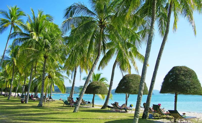 IMLangkawi70.3_Carousel1-min