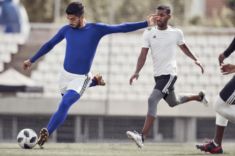 asics_Adidas_alphaskin_suarez_003