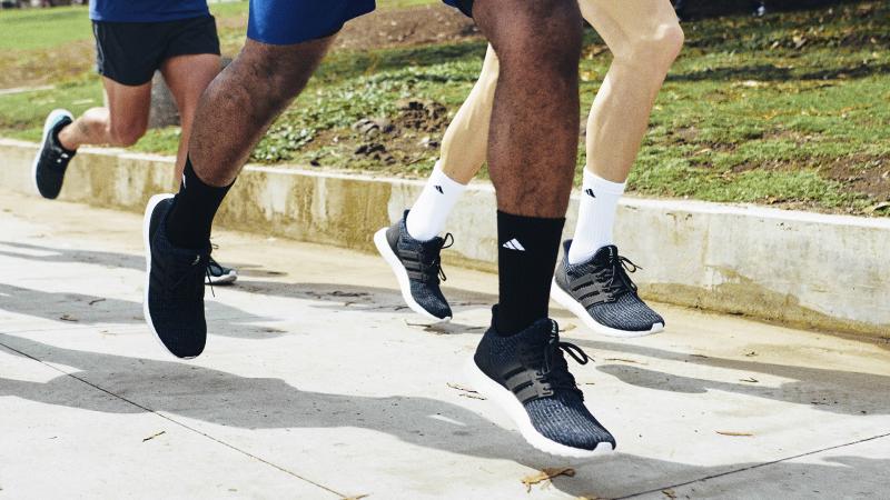 FW18 ULTRABOOST PARLEY - Action Shot (04)