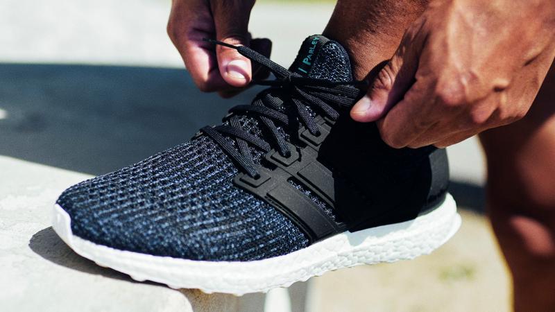 FW18 ULTRABOOST PARLEY - Outdoor Shot (04)
